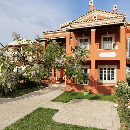 Homely 2bd In Dassia Appartement *